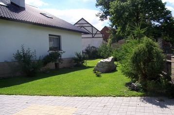 Polen Privát Potworów, Exterieur